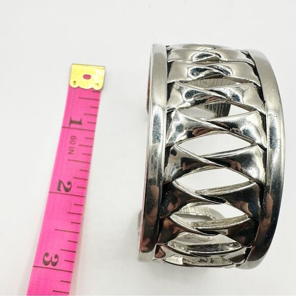 Lia Sophia Shockwave Individual Twisted Slats Cuff Bracelet Jewelry Silver tone - Picture 4 of 9